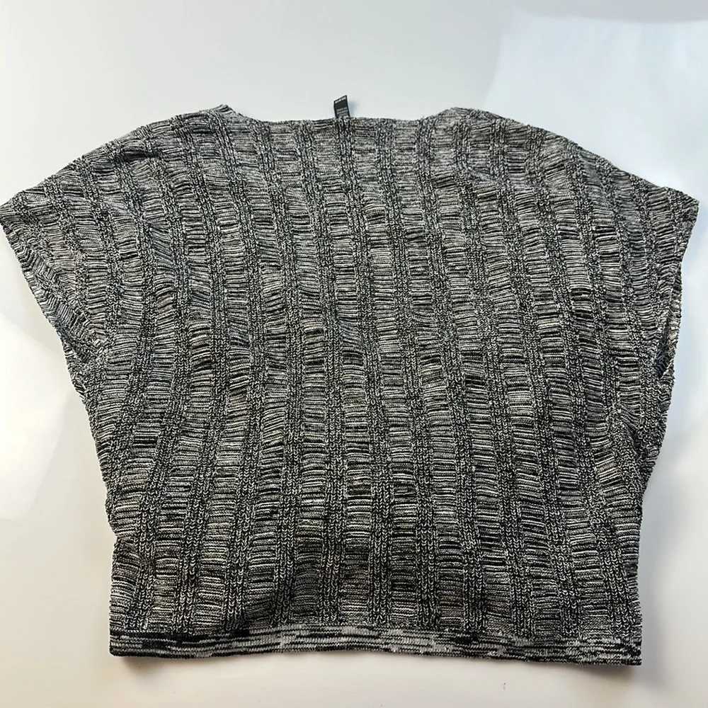 Eileeen Fisher Gray Cropped Top Y14-16 - Picture 2 of 4